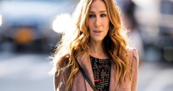 Sarah Jessica Parker denuncia a un compañero de elenco: “A mí también me acosaron sexualmente”