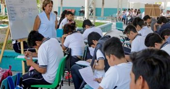 El sector educativo debate cómo recuperar las clases