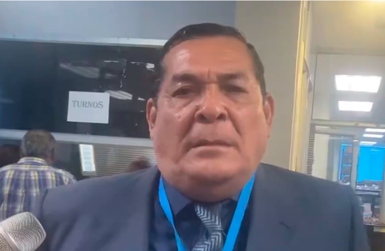 EL ASAMBLEÍSTA JORGE CHAMBA RECOPILA DENUNCIAS POR LOS ALTOS VALORES DE LA PLANILLA DE LUZ