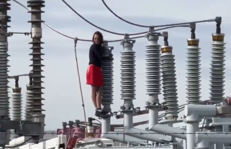 Una mujer causa apagón en más de 800 hogares tras subirse a un transformador de alta tensión en Utah
