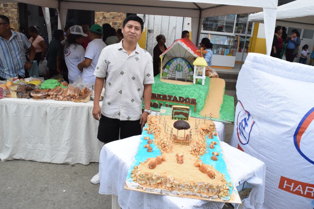 Oswaldo Medina integrante de la panadería Byron, ganadores del primer lugar