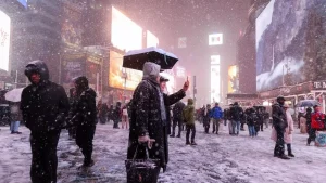 Estados Unidos: Nueva York bajo alerta por histórica tormenta invernal
