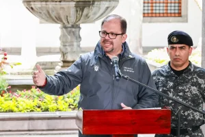 Jhon Reimberg anuncia la desarticulación de una red que movía hasta $ 800 millones, vinculada a Los Choneros, durante toque de queda