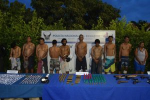 Segunda noche de toque de queda deja 12 objetivos criminales detenidos y 112 infractores