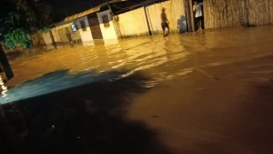 Emergencia en Manabí: Fuertes lluvias inundan sectores de Portoviejo, Manta y Sucre