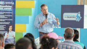 El viceprefecto del Guayas, Carlos Serrano, presenta su renuncia