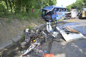 ‘Era una persona responsable’, dice dueña de bus sobre chofer fallecido en siniestro en la vía a la costa