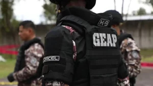 Guardia penitenciario a juicio por intento de ingreso de celulares a la cárcel de Sucumbíos