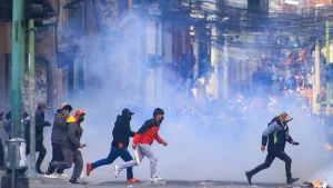 31 exmandatarios de América y España piden a la OEA vigilar la crisis por protestas en Bolivia