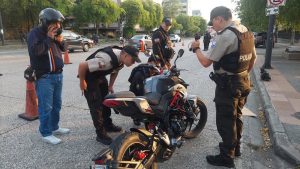 “Vamos a seguir golpeando estructuras criminales”: Policía mantendrá intervenciones en Guayaquil pese a finalización del toque de queda