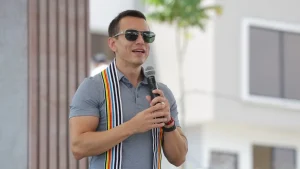 Noboa reducirá de 14 a 10 los ministerios para optimizar el gasto público