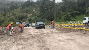 Cierre de la vía Cuenca-Girón-Pasaje encarece el transporte y afecta el comercio entre Azuay y El Oro