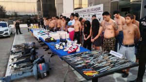 69 ALLANAMIENTOS SIMULTÁNEOS Y 36 APREHENDIDOS EN SEIS SECTORES DE GUAYAQUIL.