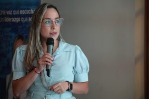 La concejala de Rumiñahui, Gabriela Subía, denunció un presunto acto de intimidación ocurrido en el conjunto residencial donde vive.
