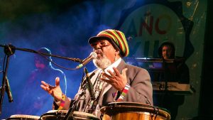 Uruguay despide a Rubén Rada con música y baile, como él había pedido