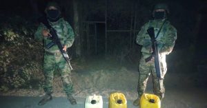 Fuerzas Armadas localizan presunta perforación clandestina para extracción de combustible en Santa Elena