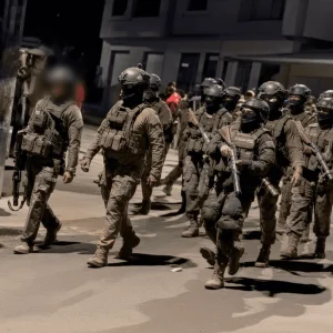 Doce militares fueron retenidos durante operativo contra la minería ilegal en Nangaritza