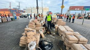 DROGA EN SACOS DE CEMENTO IBA CON DESTINO A TURQUÍA