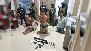 CUATRO CAPTURADOS POR TENENCIA DE ARMAS Y EXTORSIÓN EN GUAYAS