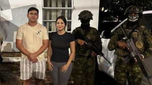SONRIENTES A LA CÁMARA CUANDO ERAN DETENIDOS POR LA POLÍCIA